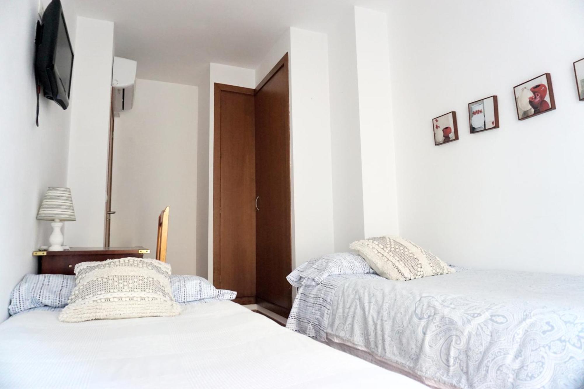 La Korolada Guesthouse Alicante Phòng bức ảnh